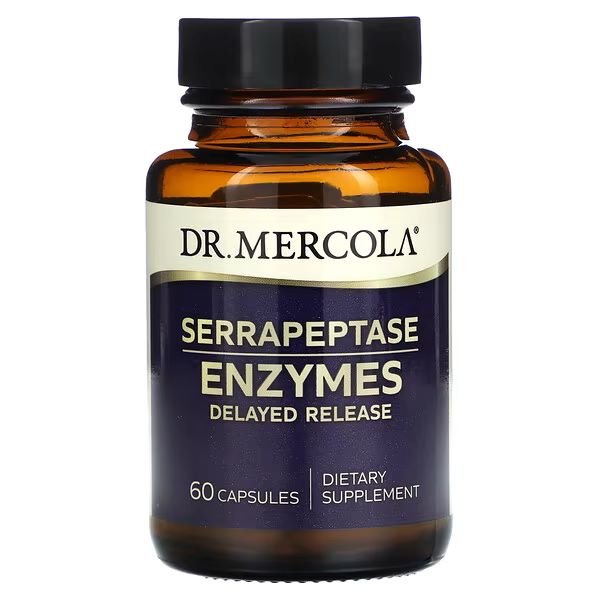 Serrapeptase symboliseret ved brunt pilleglas fra Dr. Mercola med påskriften Serrapeptase Enzymes, Delayed release.