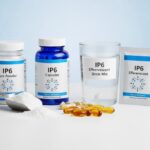 IP6 - Inositol Hexaphosphate Fytinsyre symboliseret ved nogle pilleglas med påskriften IP6 og nogle kapsler foran dette.