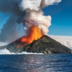 MSM. Methylsulfonylmethan - svovl - symboliseret ved en vulkan i udbrud. Hav i forgrunden.