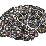 Neuropsykologiske tests symboliseret ved en skitse af hjerne med en masse placeret i dennes vindinger - herunder hus, bil mm.