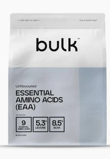 EAA symboliseret ved et brev pulver i hvidt og gråt, med påskriften bulk, Essential Aminio Acids.
