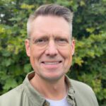 Vi bakker op - Bernt Lassen